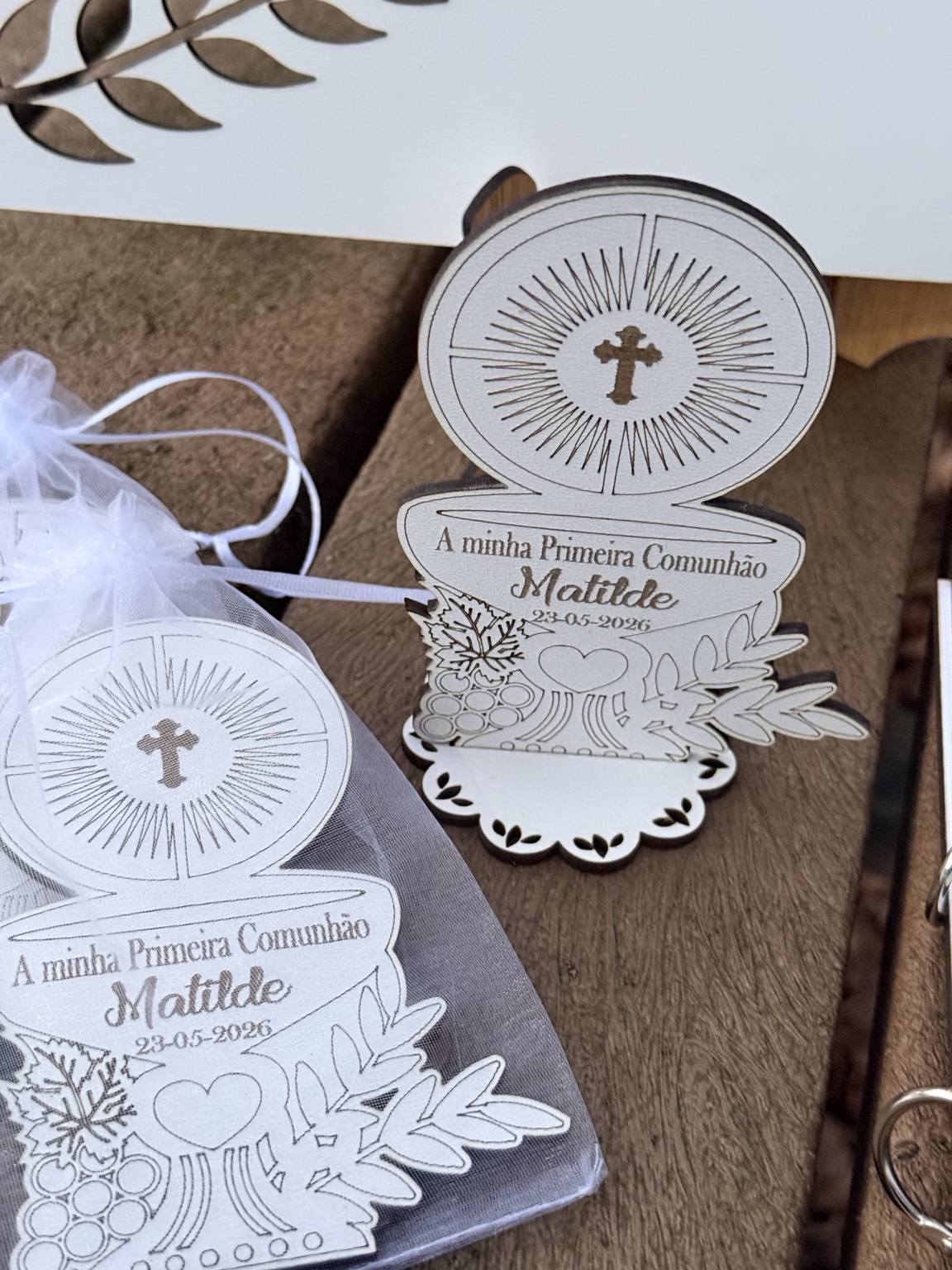 Lembrança personalizada com cálice para a Primeira Comunhão