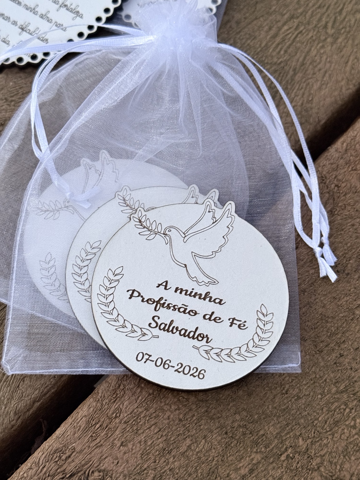 Lembrança redonda personalizada para a Primeira Comunhão