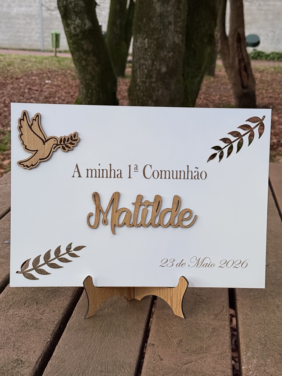 Poster em madeira personalizado para a Primeira Comunhão